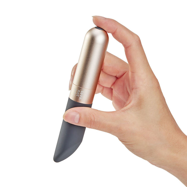 Love Not War - Amore Grau