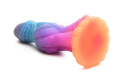 Leuchtender Alien-Dildo im Dunkeln