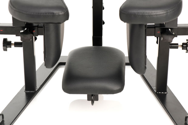 XR Brands - Pleasure Throne Oralsex-Stuhl - Schwarz