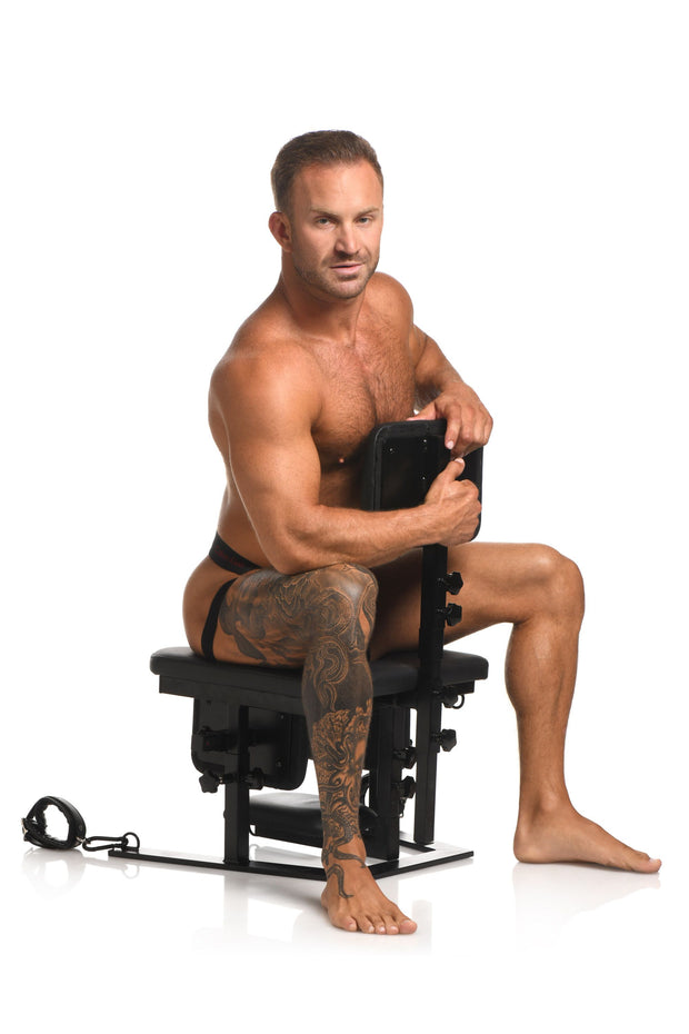 XR Brands - Pleasure Throne Oralsex-Stuhl - Schwarz
