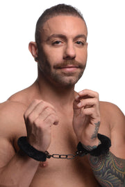 XR Brands - Cuffed In Fur Handschellen - Schwarz