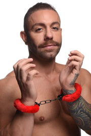 XR Brands - Cuffed in Fur Handschellen - Rot